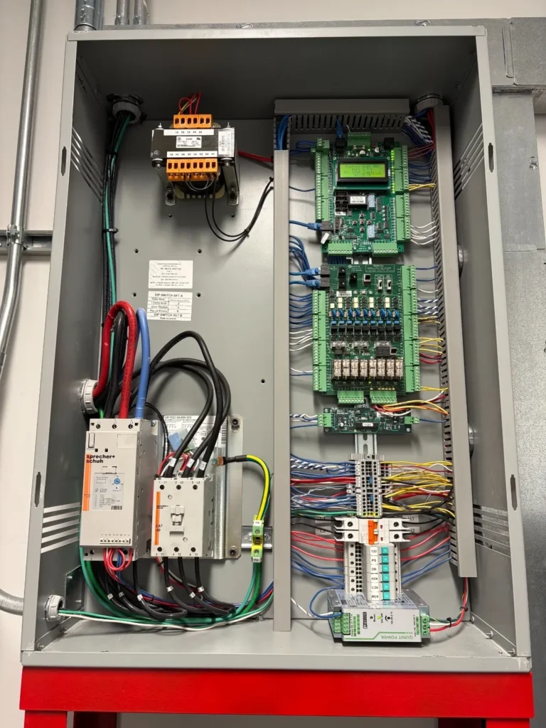 elevator maintenance service